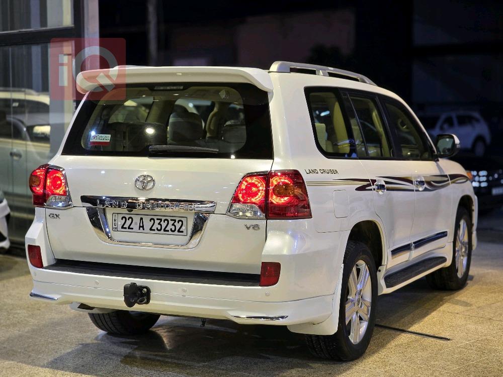 تويوتا لاندكروزر